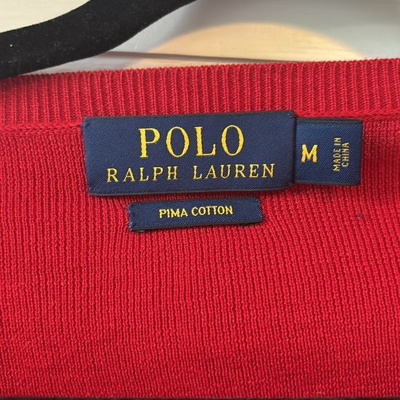 Men’s size medium red v neck cotton sweater - Picture 3 of 4